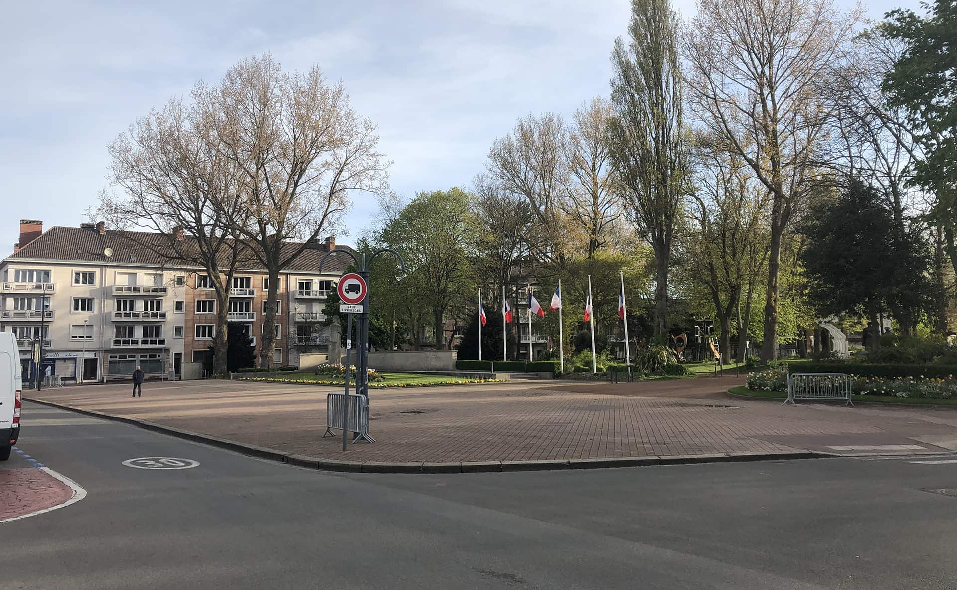 amenagement-urbain-place-calais (3).JPG